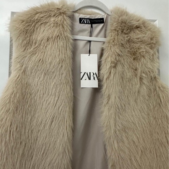 New with tags 🏷️ Zara Faux Fur Vest - Picture 3 of 4